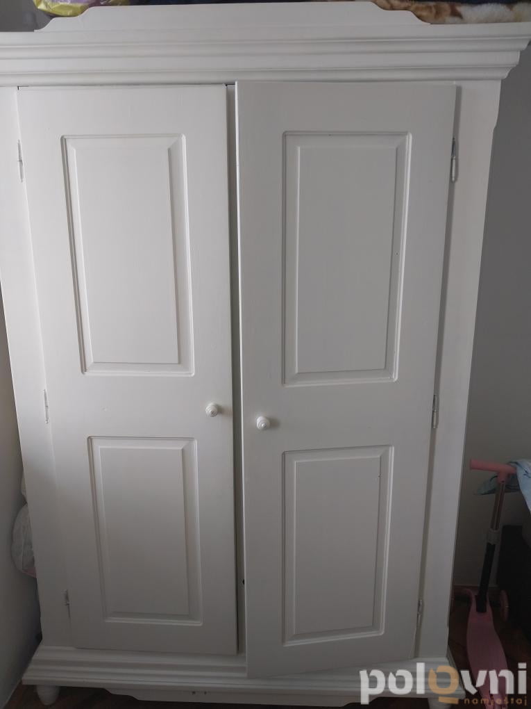 Drveni ormari x2