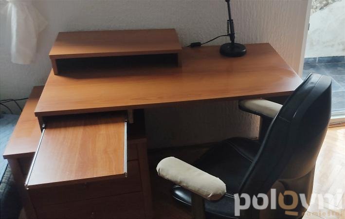 Radni sto i fotelja