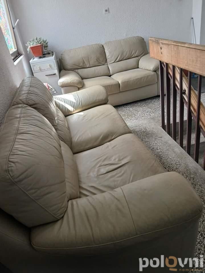 Trosjed, dvosjed  i ulazna vrata