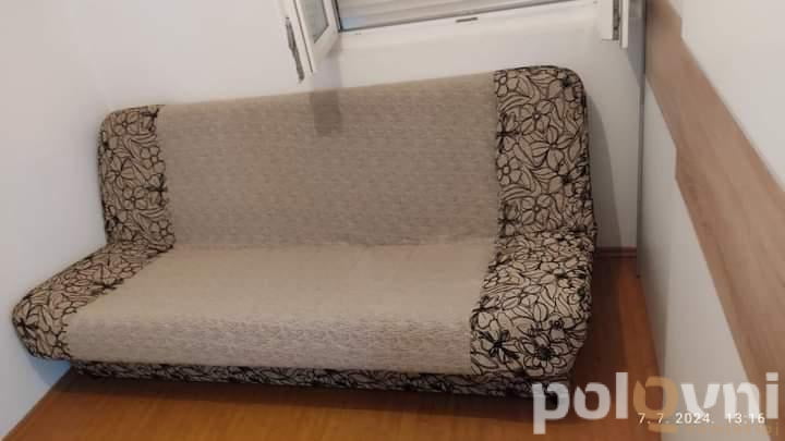 Dva kauča
