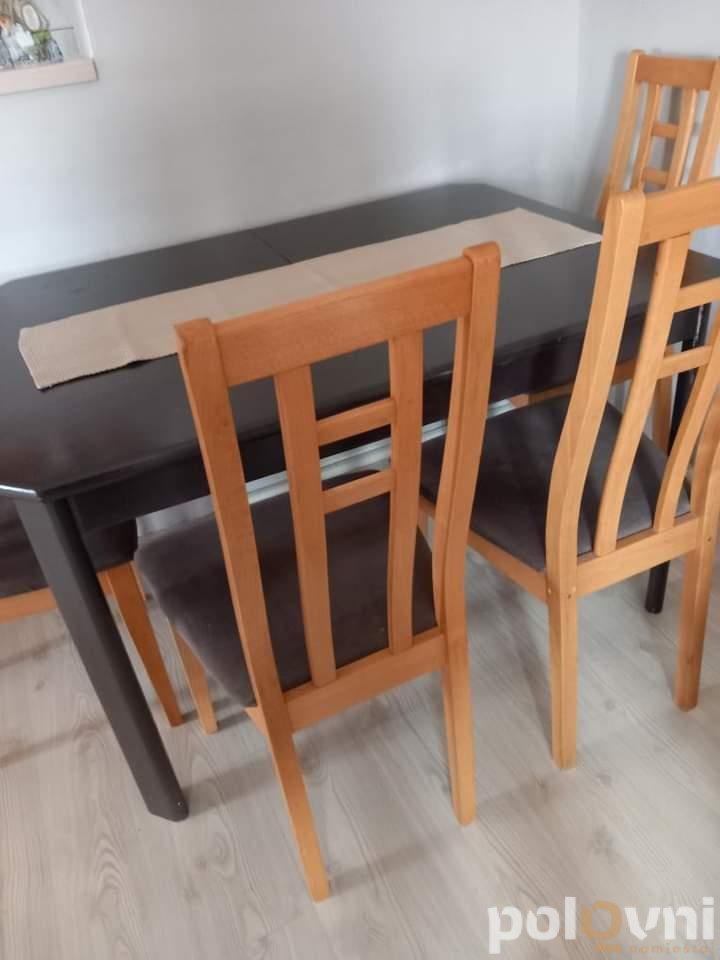 Trpezarijski sto i 4 stolice