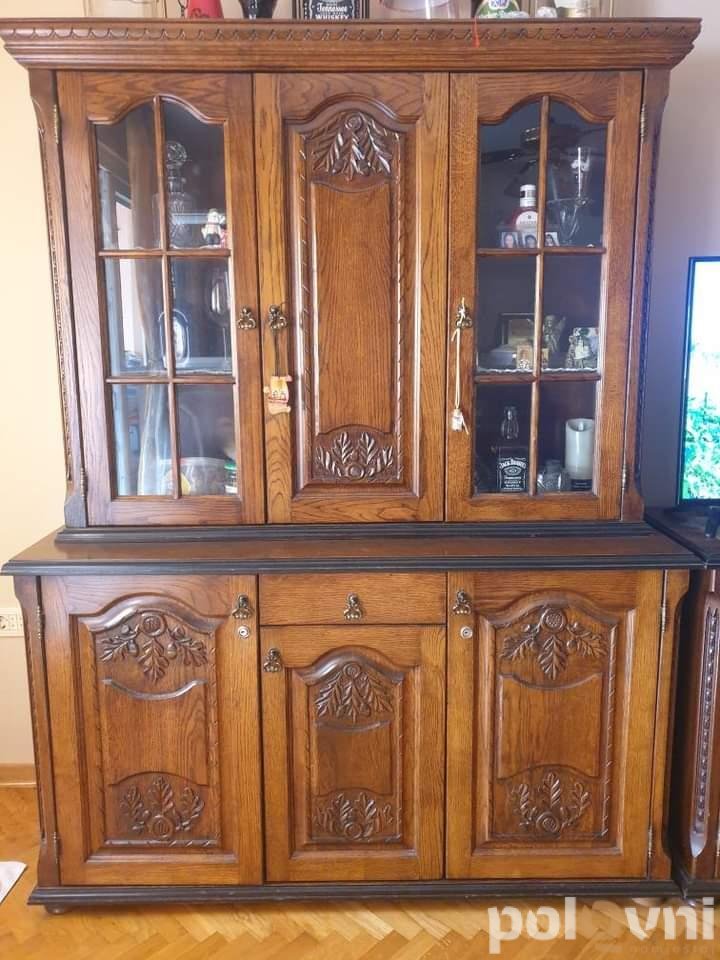 Komode za dnevnu (gratis ormar i 2 komode za sobu)