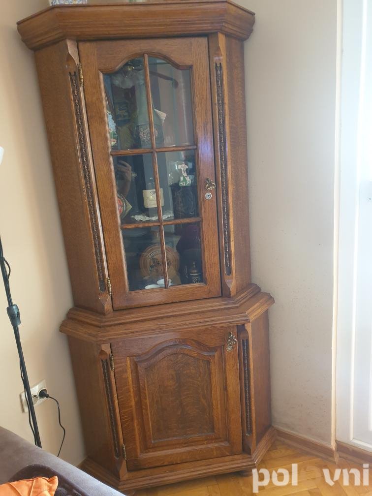 Komode za dnevnu (gratis ormar i 2 komode za sobu)