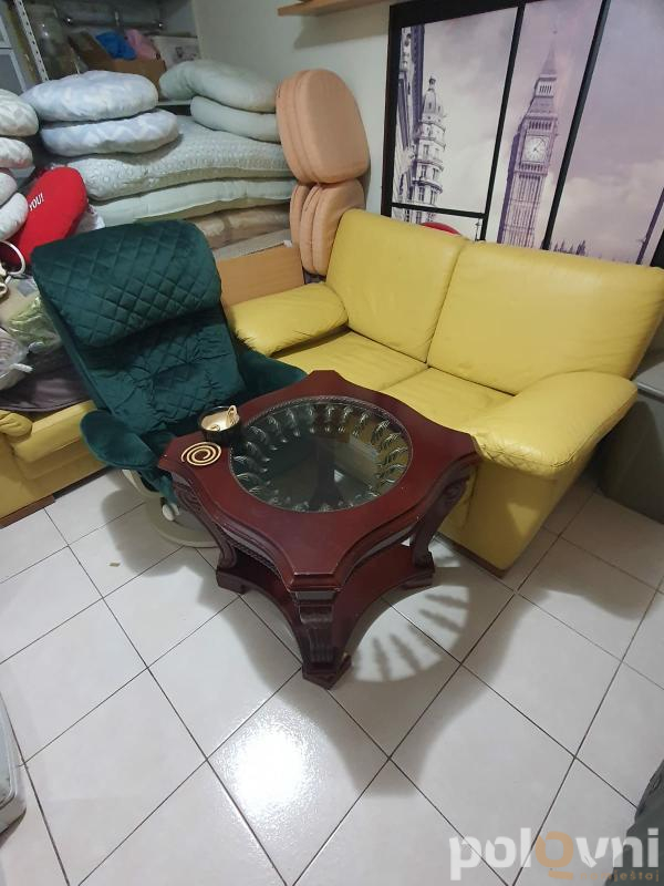 Dvosjed,trosjed, fotelja i sto