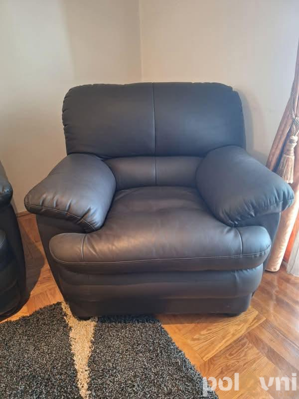 Kožni trosjed, dvosjed i fotelja