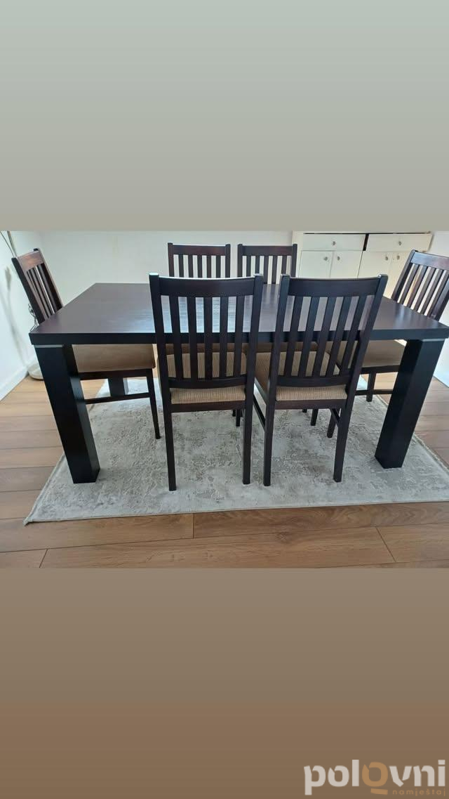 Trpezarijski i klub sto