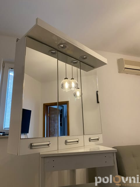 Ormarić za kupatilo