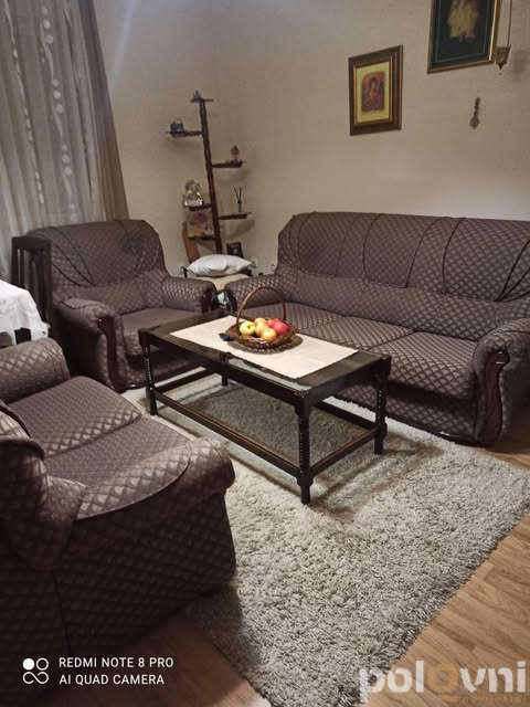 Trosjed, dvosjed i fotelja