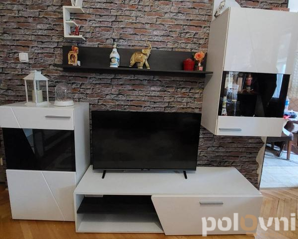 Tv komoda