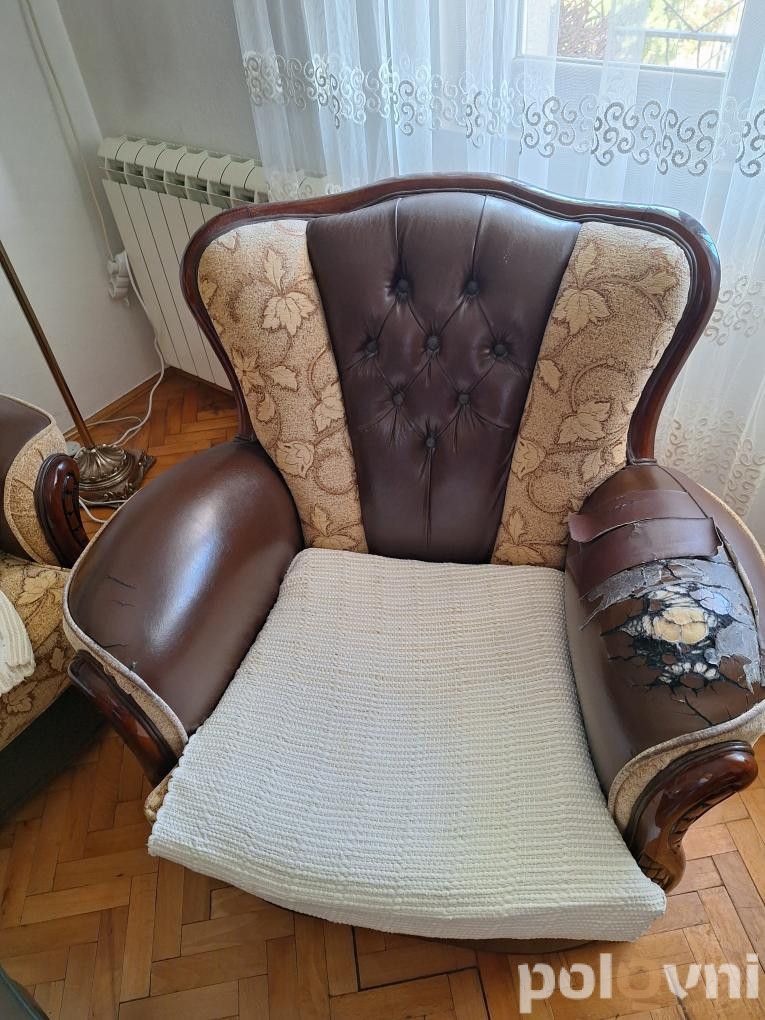 Trosjed, dvosjed i dvije fotelje