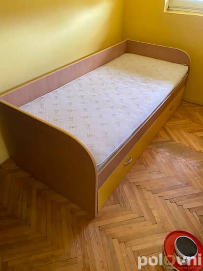 Krevet sa fiokom + dva duseka