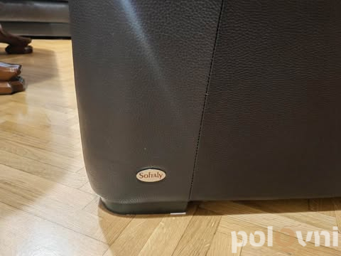 Poklanja se! Kozna garnitura