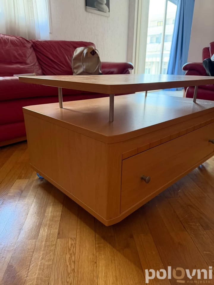 Set dva stola, sa fiokom i tockicima