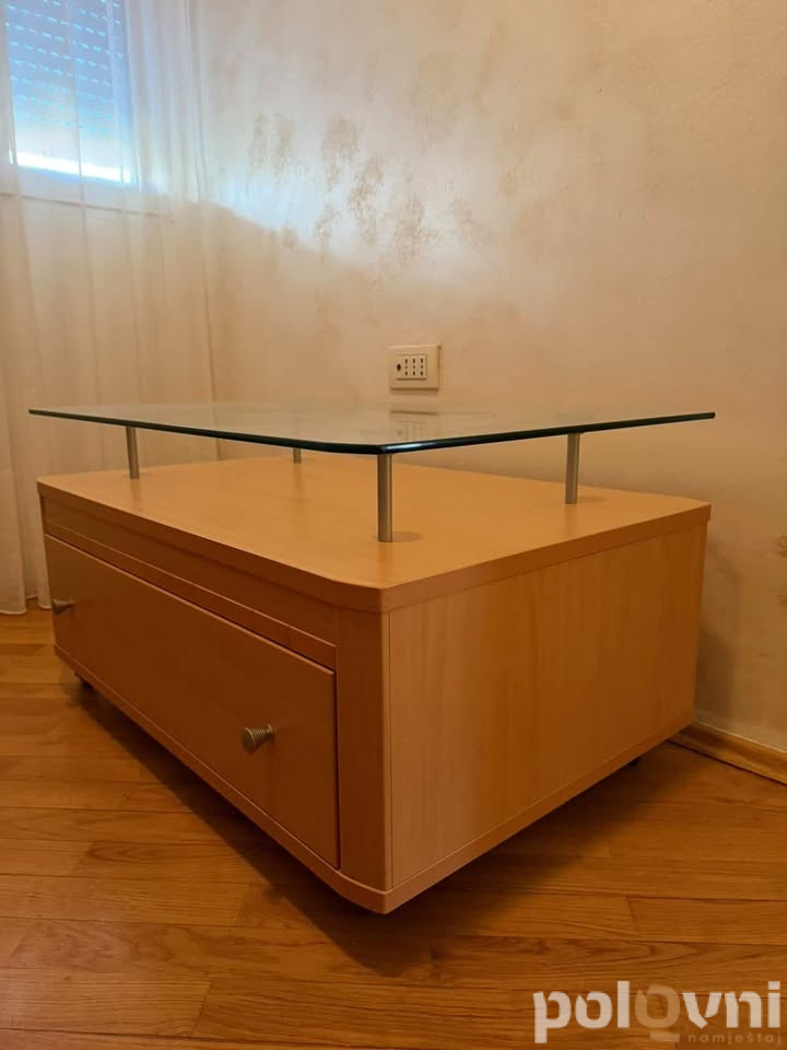 Set dva stola, sa fiokom i tockicima