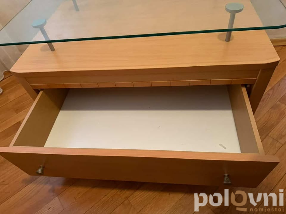 Set dva stola, sa fiokom i tockicima